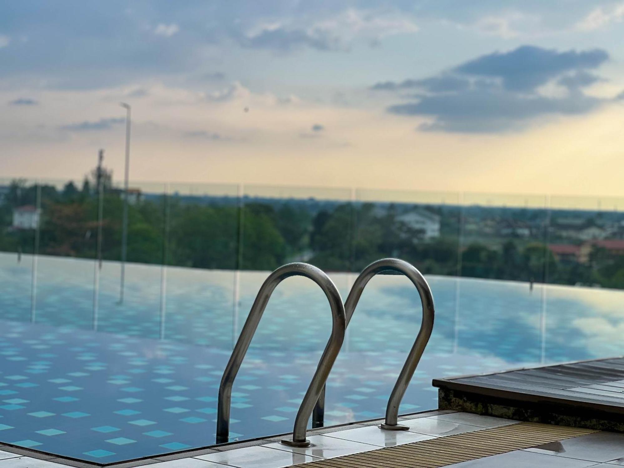 Modern Muji Home Retreat Near Taiping Lake Garden With Free Netflix Exteriör bild